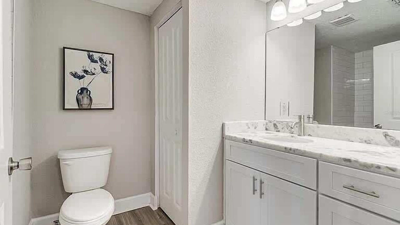 Photo of Bathroom in Dixieland