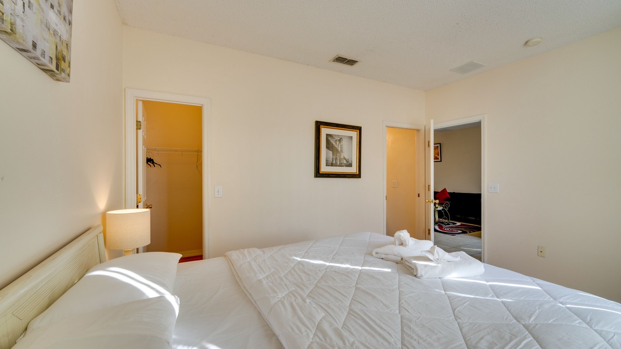 Photo of Bedroom in Sunset Ridge
