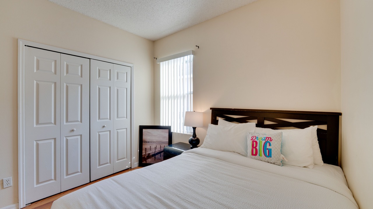 Photo of Bedroom in Sunset Ridge