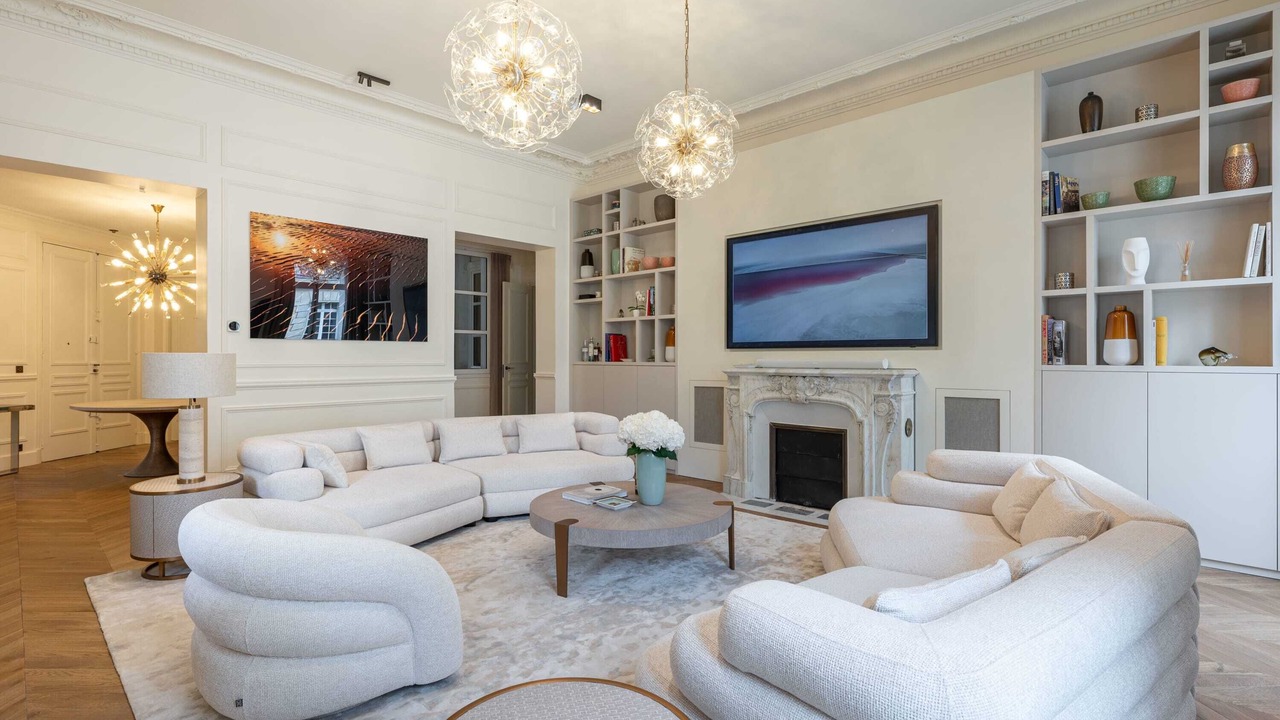 Photo of Livingroom in Champs-Elysees