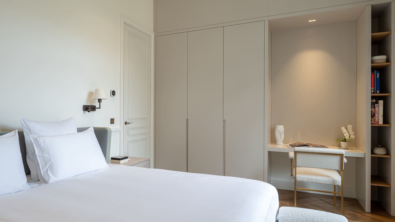 Photo of Bedroom in Champs-Elysees