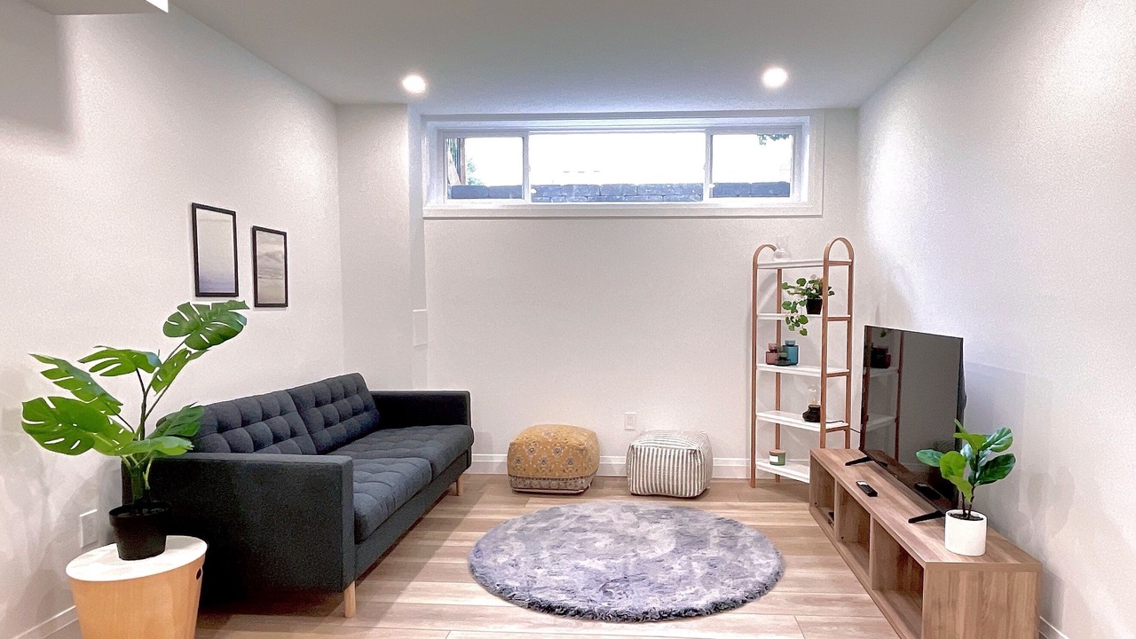 Photo of Livingroom in Bowmanville