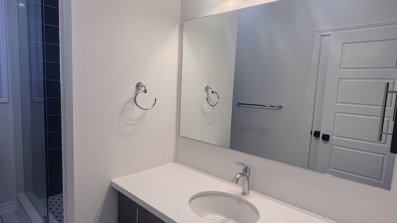 Photo of Bathroom in Oakville