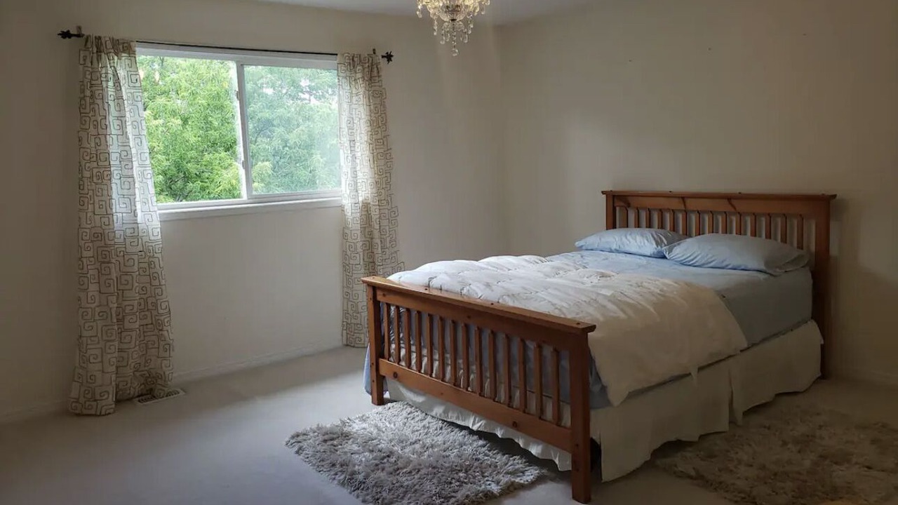 Photo of Bedroom in Richmond Hill