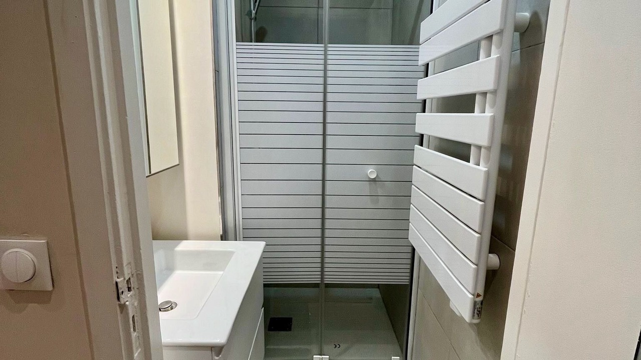 Photo of Bathroom in Saint-Lambert