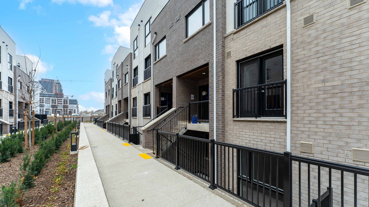 Photo of Outdoor in Oakville