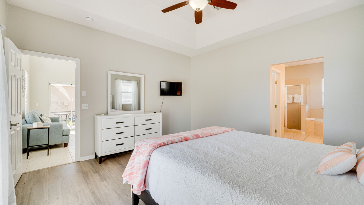 Photo of Bedroom in Tuscan Ridge