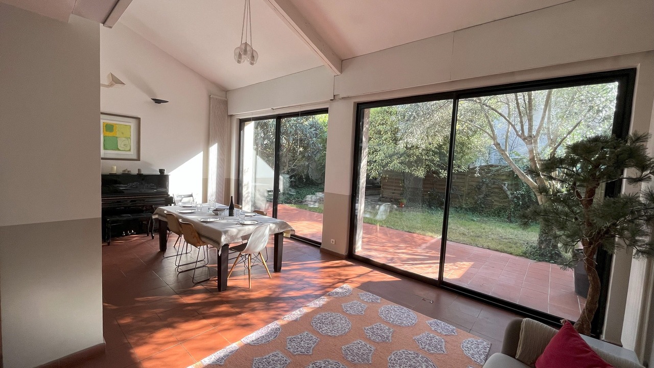 Photo of Livingroom in Issy-les-Moulineaux