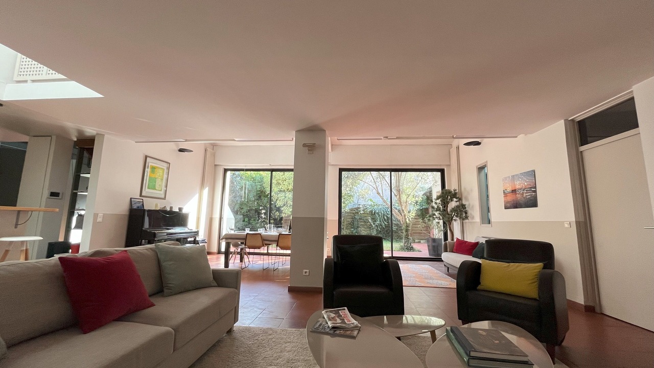 Photo of Livingroom in Issy-les-Moulineaux
