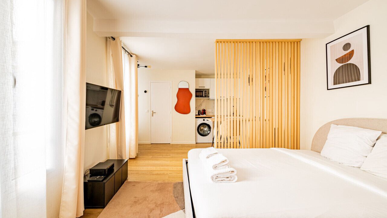 Photo of Bedroom in Notre-Dame-des-Champs