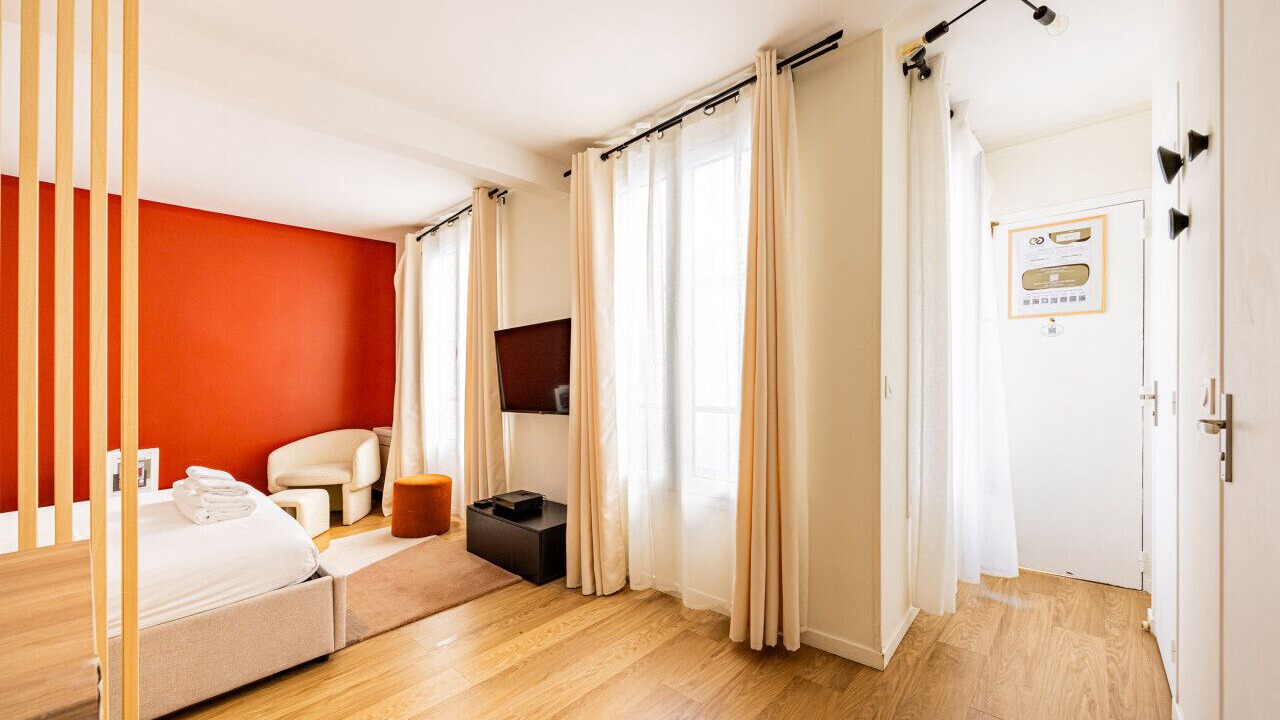 Photo of Bedroom in Notre-Dame-des-Champs