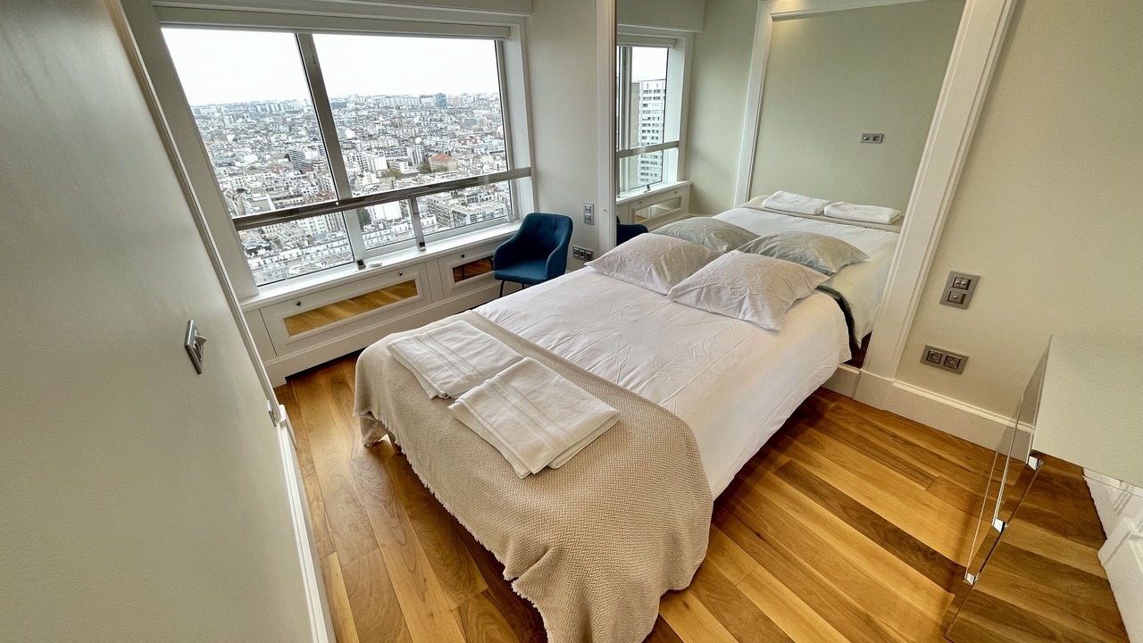 Photo of Bedroom in 15th Arrondissement