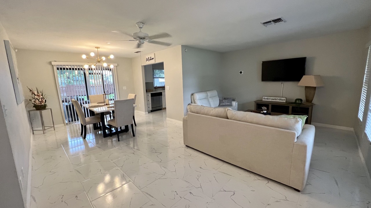 Photo of Livingroom in Sun 'N Lake
