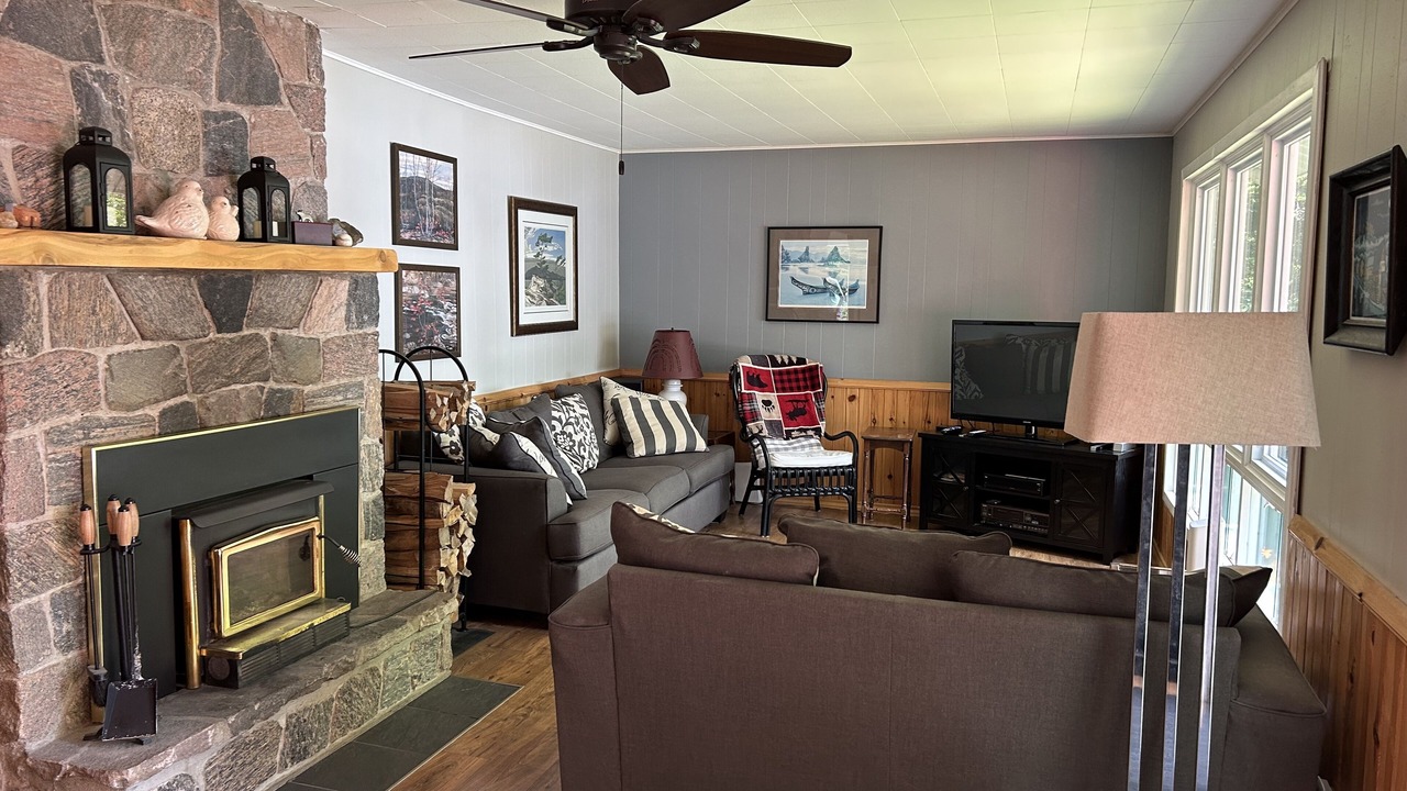 Photo of Livingroom in Hastings Highlands
