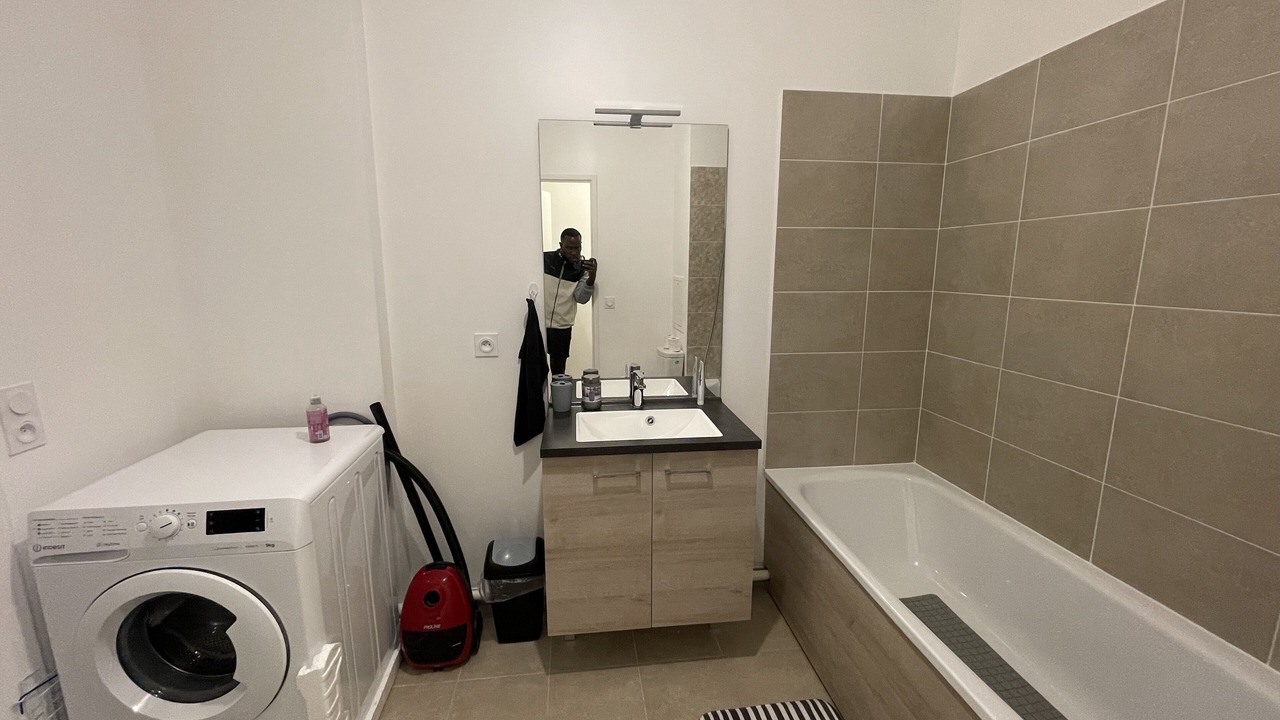 Photo of Bathroom in Villemomble