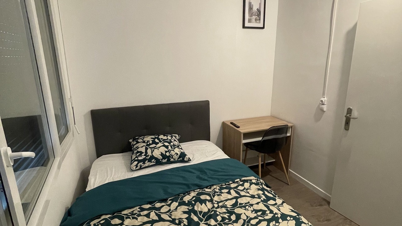 Photo of Bedroom in Villemomble