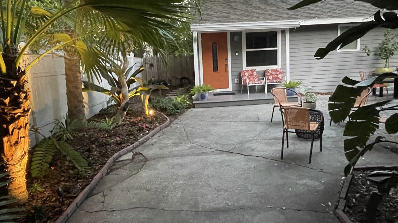 Photo of Patio Balcony in Historic Uptown