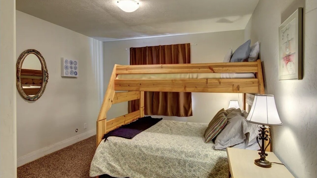 Photo of Bedroom in Torrey