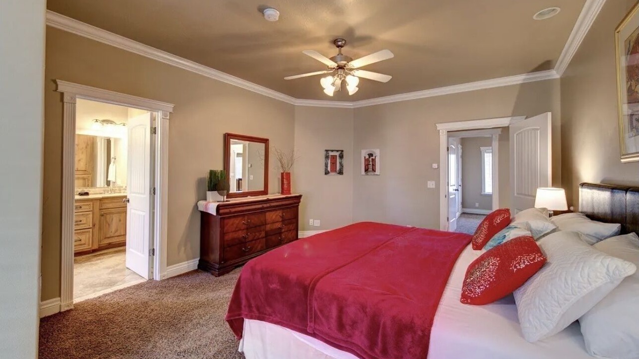 Photo of Bedroom in Torrey