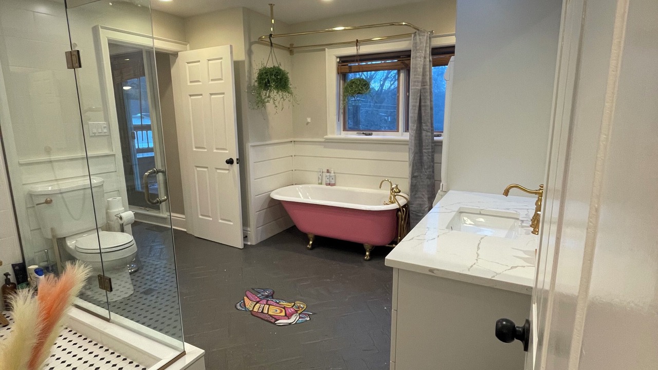 Photo of Bathroom in Alton