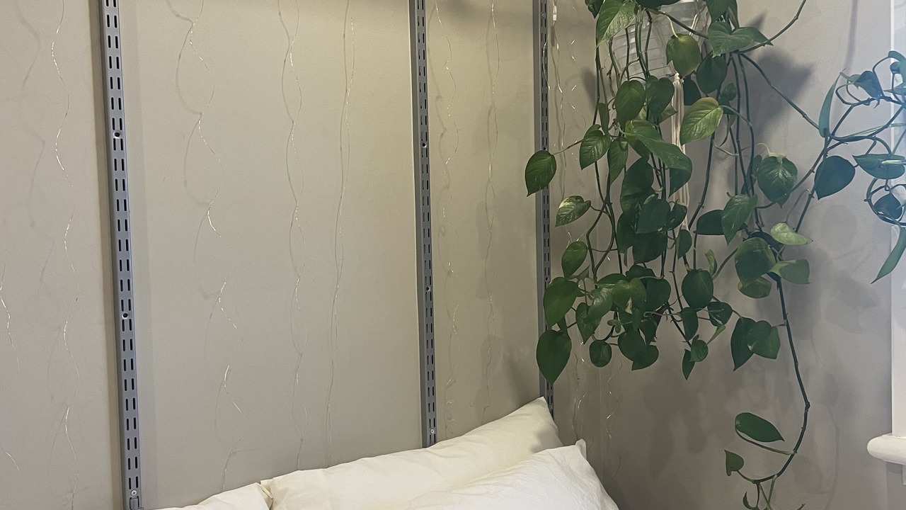 Photo of Bedroom in Alton