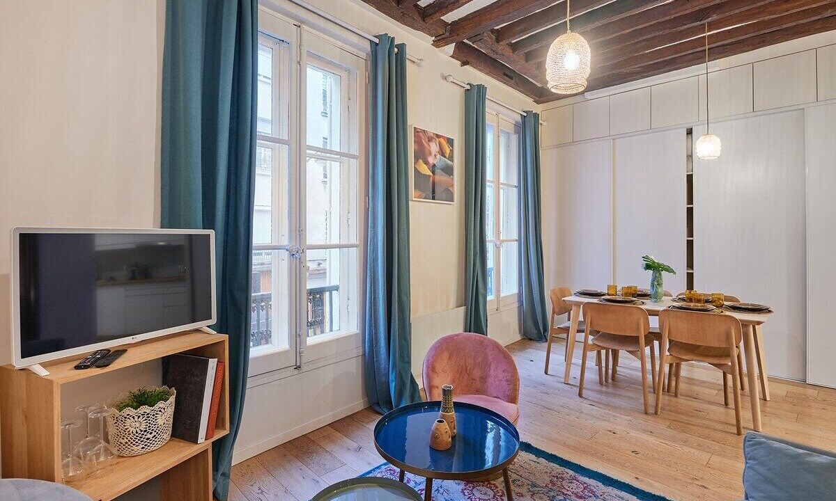 Photo of Others in Saint-Germain-des-Pres