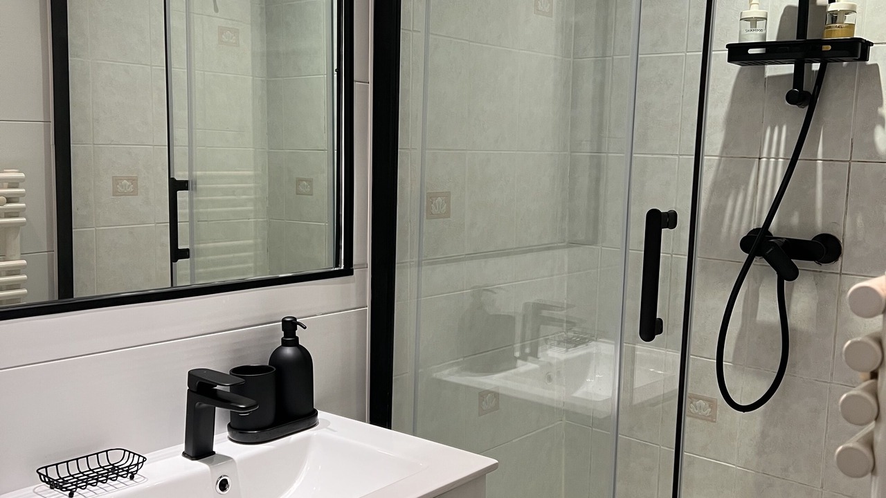 Photo of Bathroom in Les Halles