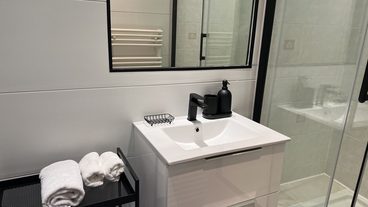 Photo of Bathroom in Les Halles
