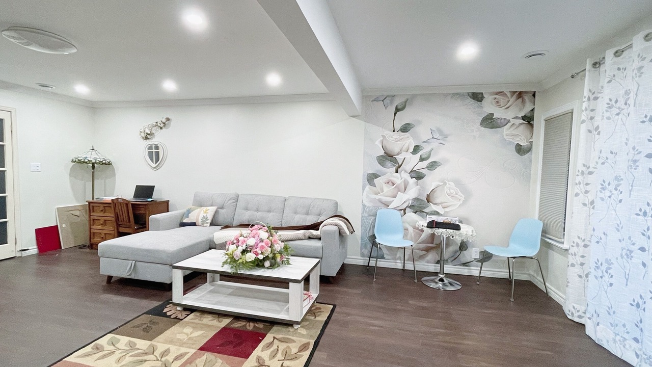 Photo of Livingroom in Innisfil