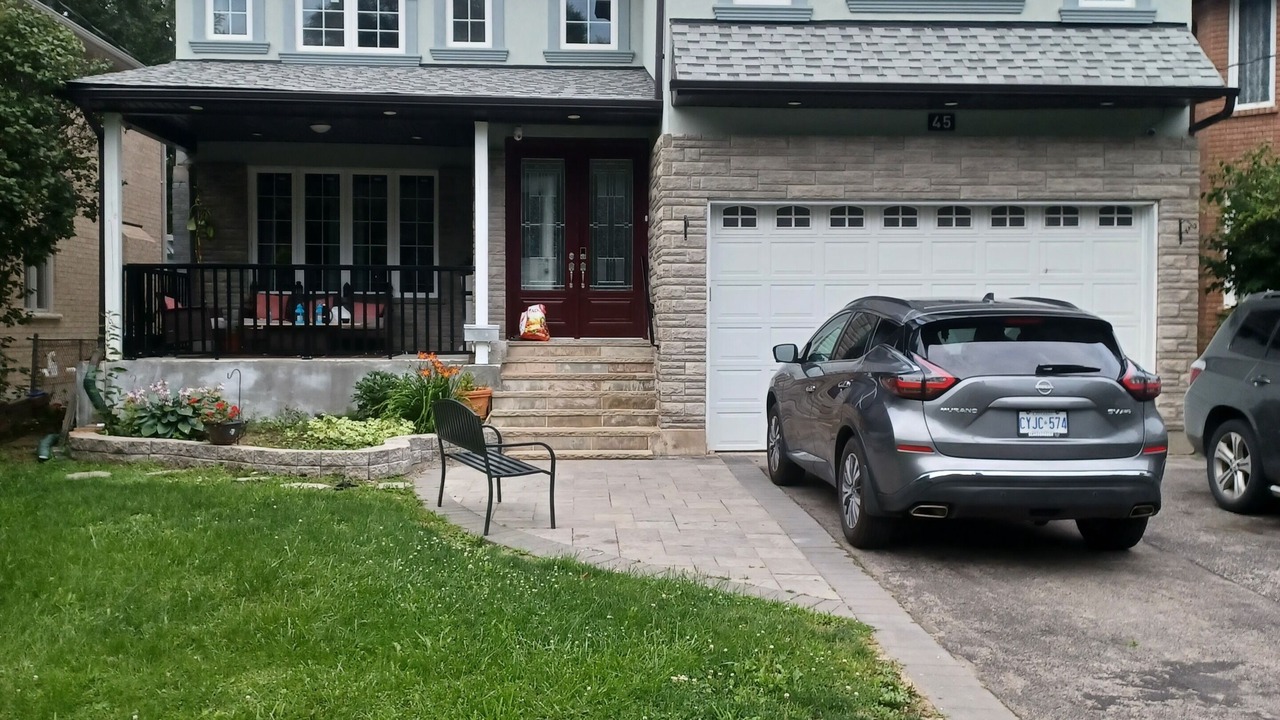 Photo of Outdoor in West Hill
