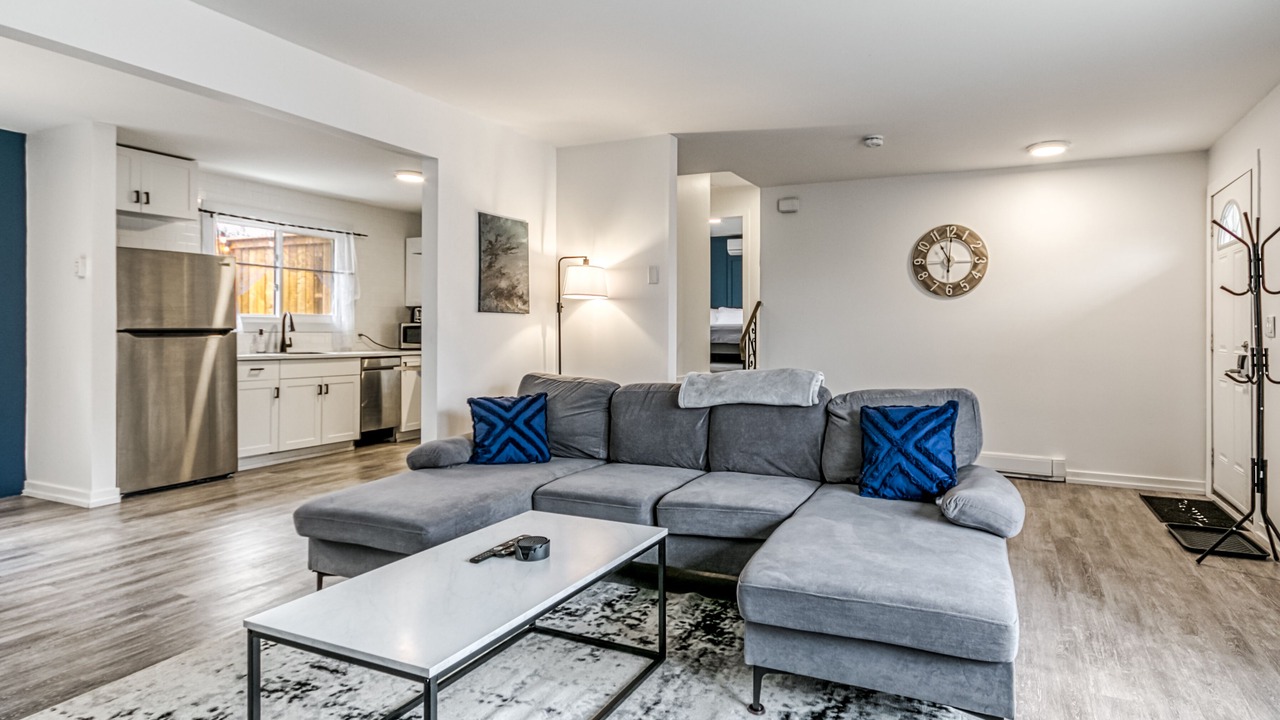 Photo of Livingroom in Sudbury