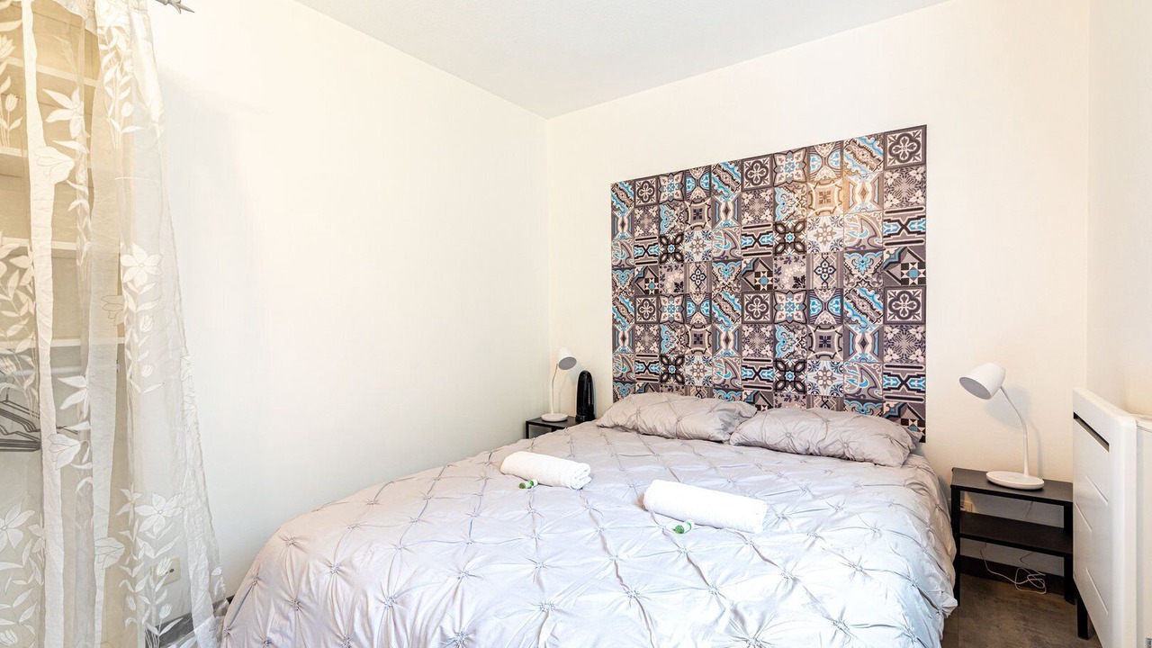 Photo of Bedroom in Saint-Ouen