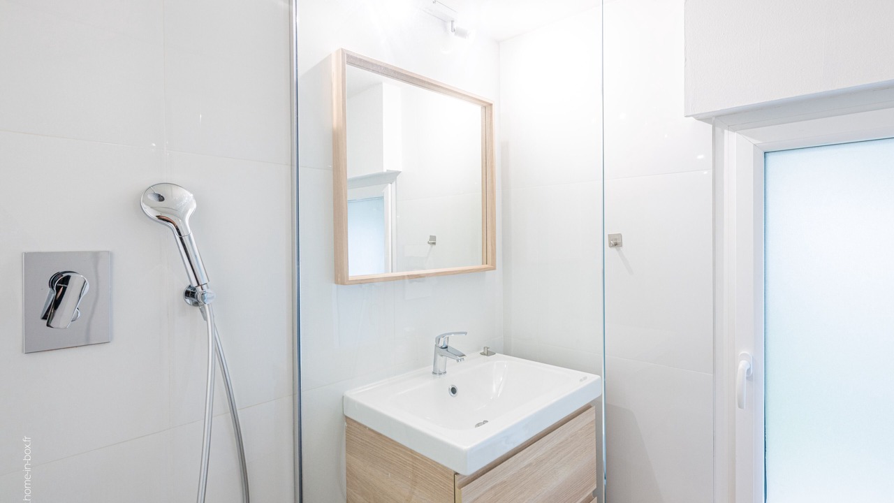 Photo of Bathroom in Quartier de l'Ecole-Militaire