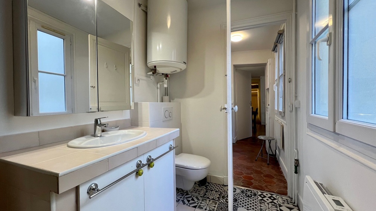 Photo of Bathroom in Les Halles