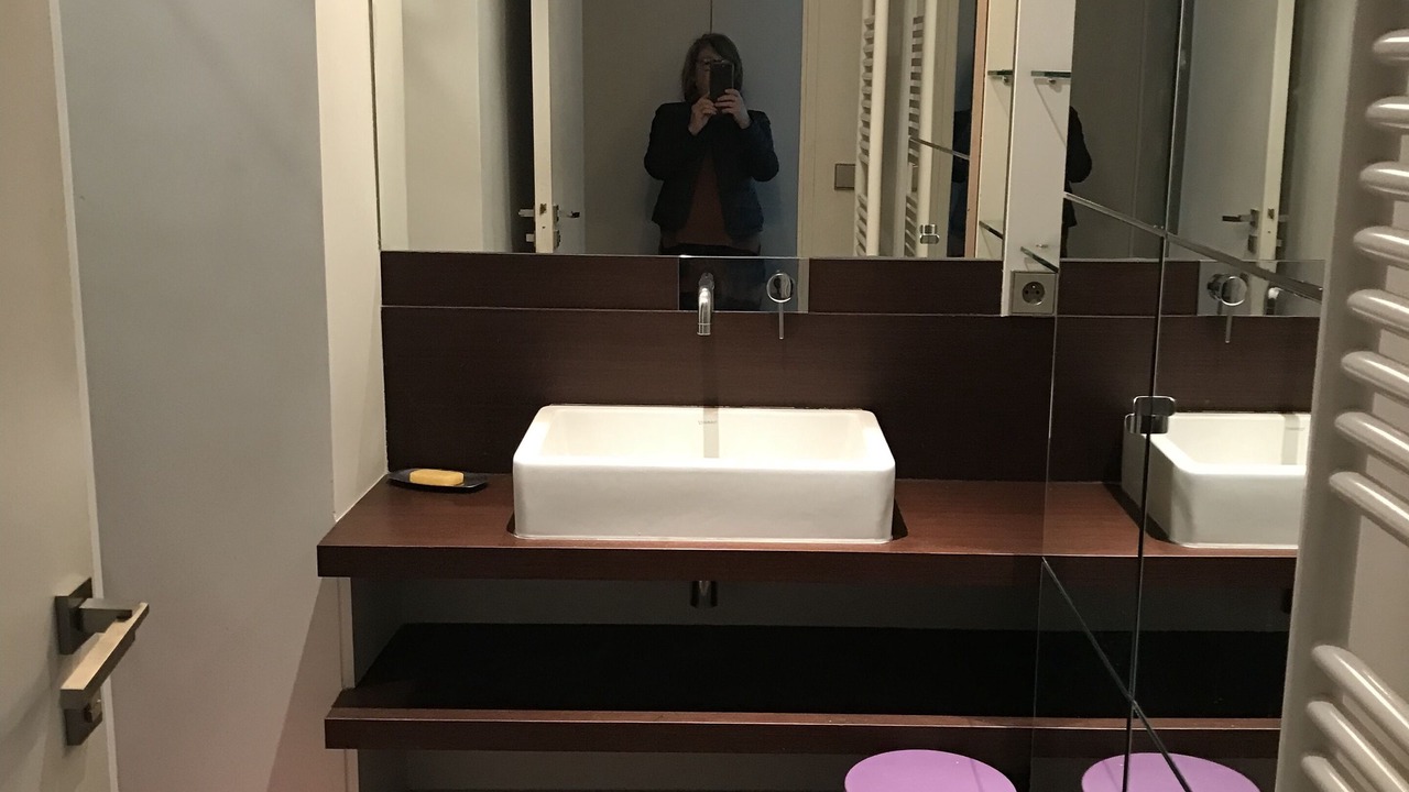 Photo of Bathroom in Quartier de la Plaine-de-Monceaux