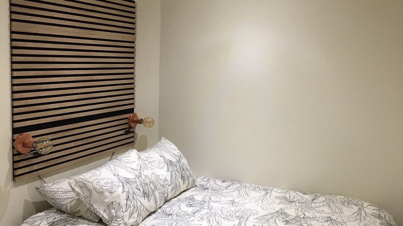 Photo of Bedroom in Stains
