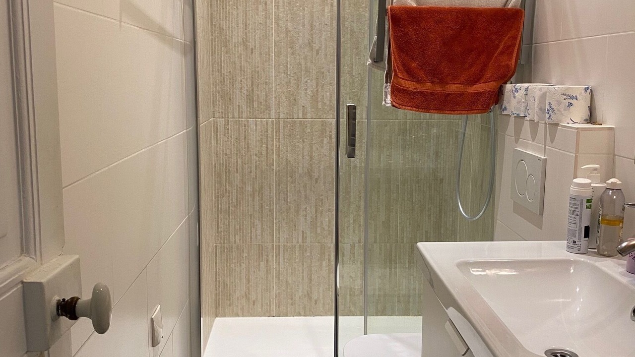 Photo of Bathroom in Neuilly-sur-Seine