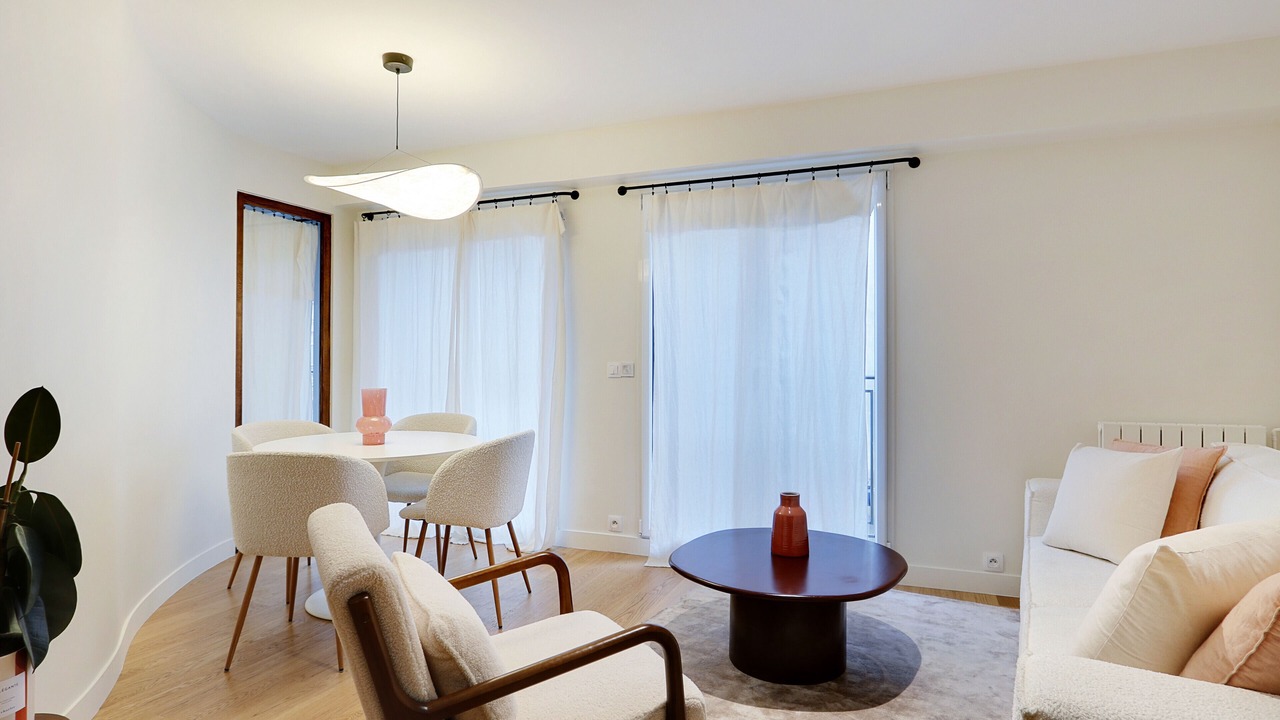 Photo of Livingroom in Quartier de l'Ecole-Militaire