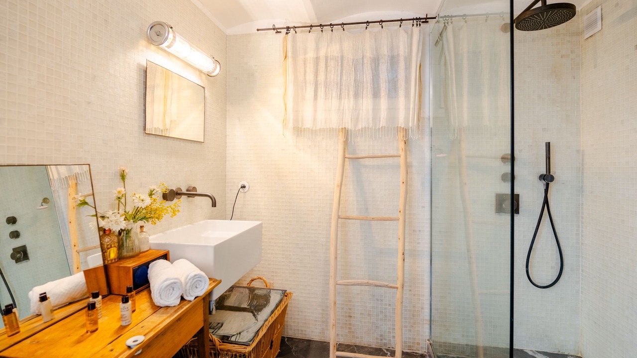 Photo of Bathroom in Saint-Victor