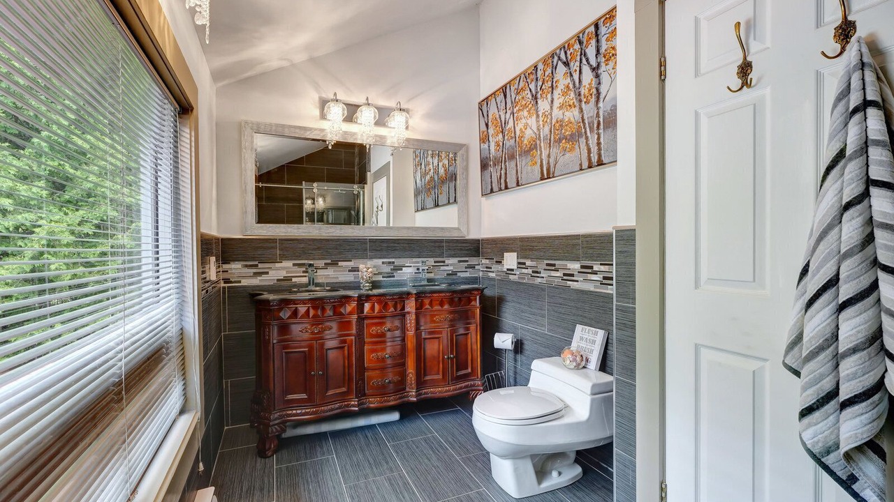 Photo of Bathroom in Essa