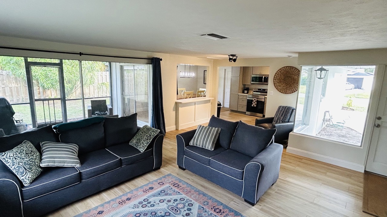 Photo of Livingroom in Sarasota Springs