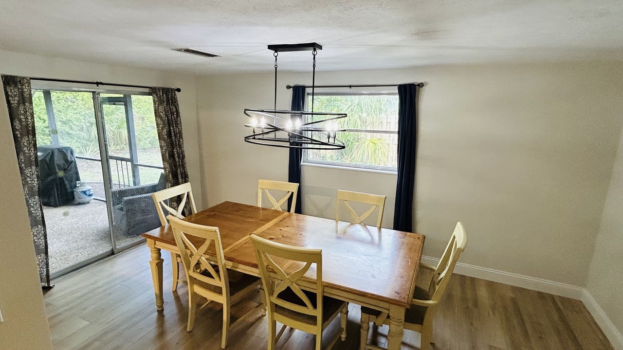 Photo of Livingroom in Sarasota Springs