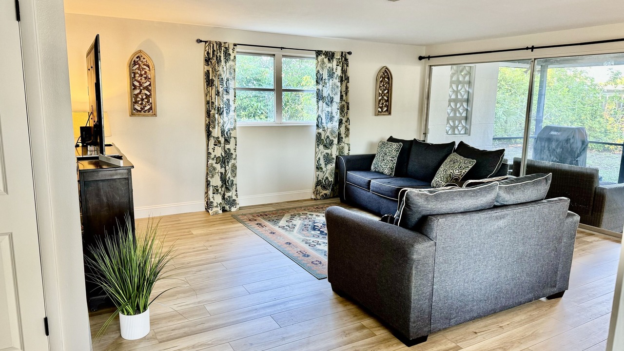 Photo of Livingroom in Sarasota Springs
