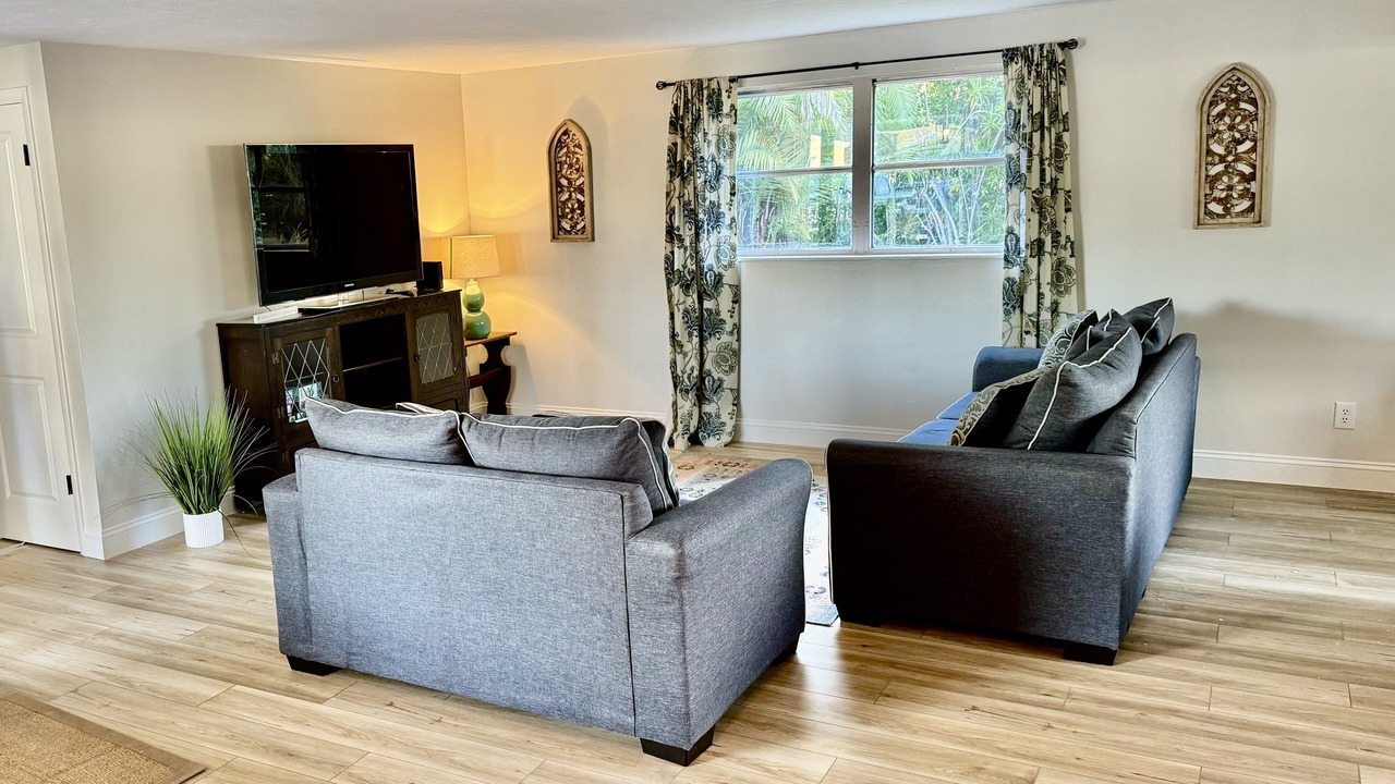 Photo of Livingroom in Sarasota Springs