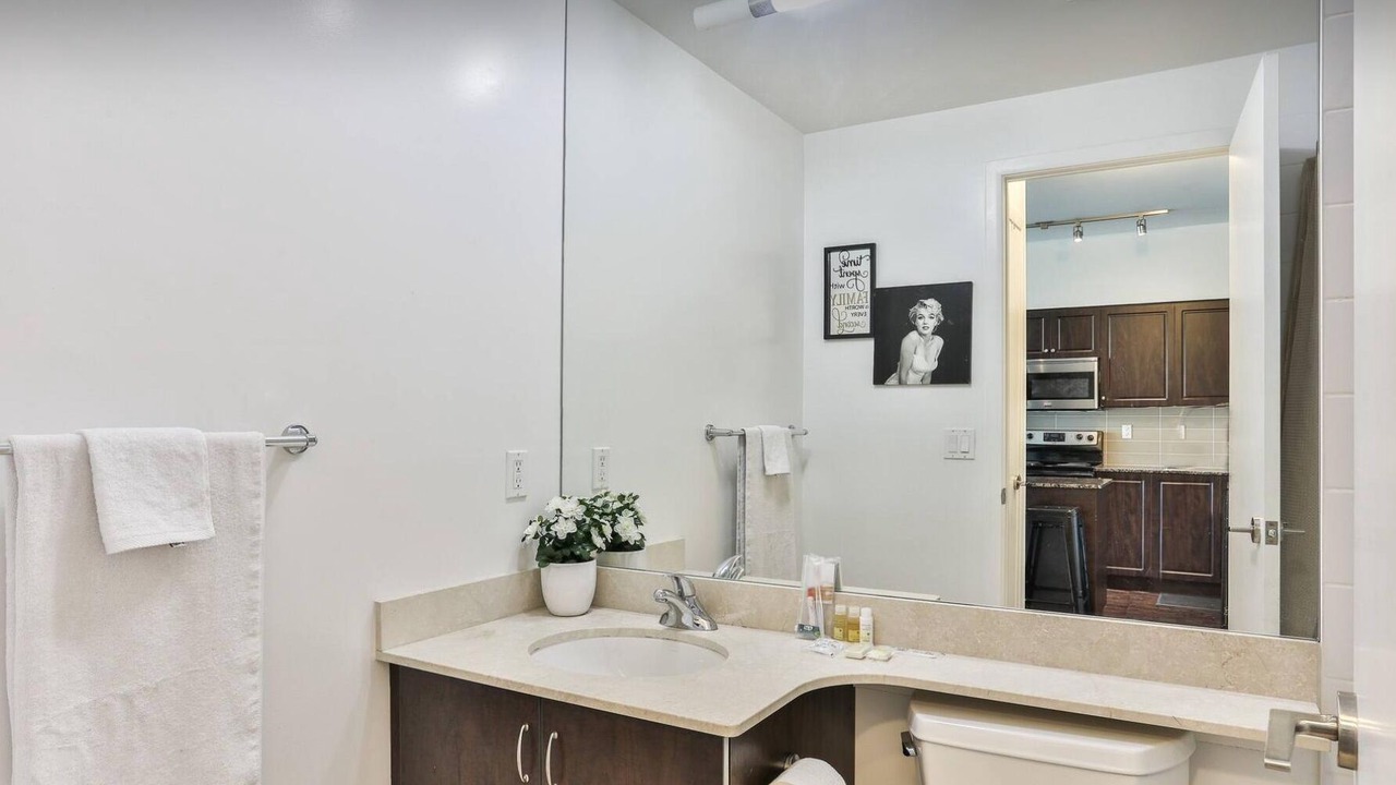 Photo of Bathroom in Fort York