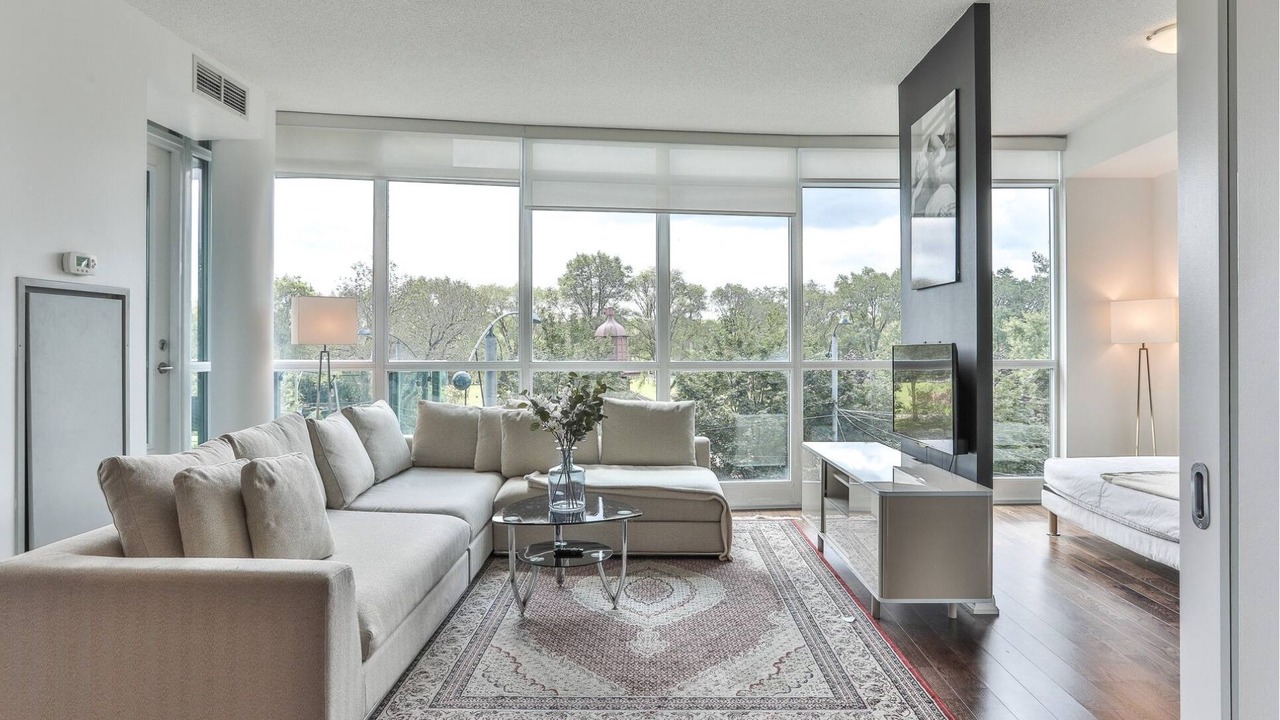 Photo of Livingroom in Fort York