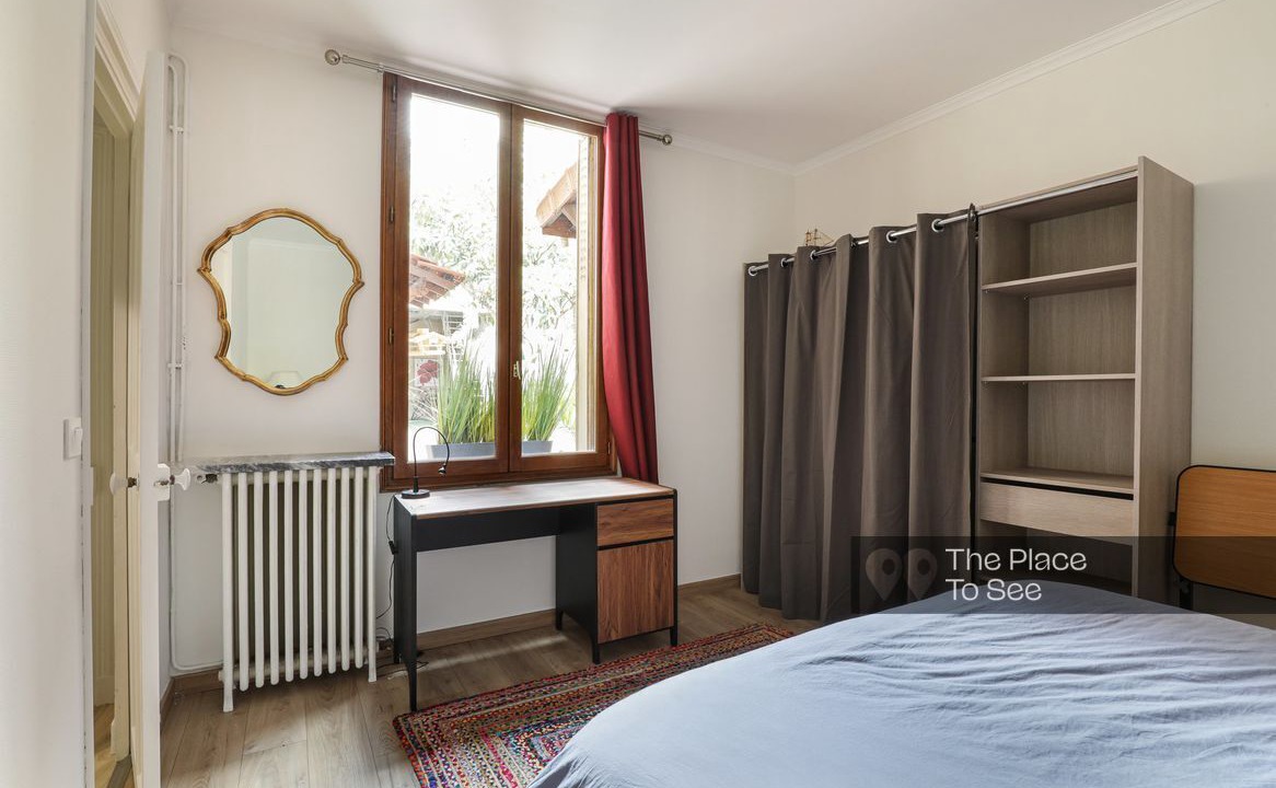 Photo of Bedroom in Les Puces de Saint-Ouen