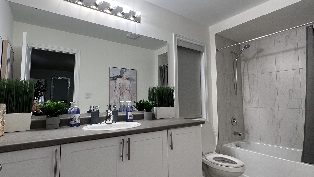 Photo of Bathroom in Wasaga Beach