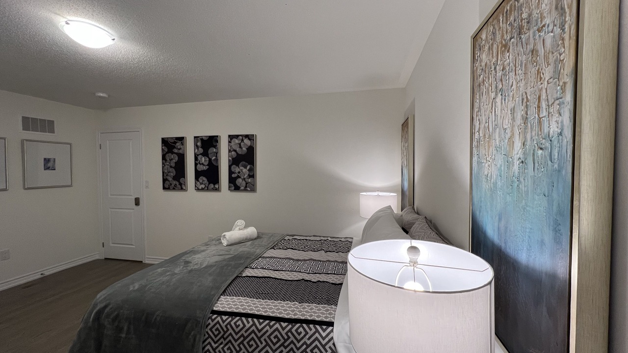 Photo of Bedroom in Wasaga Beach