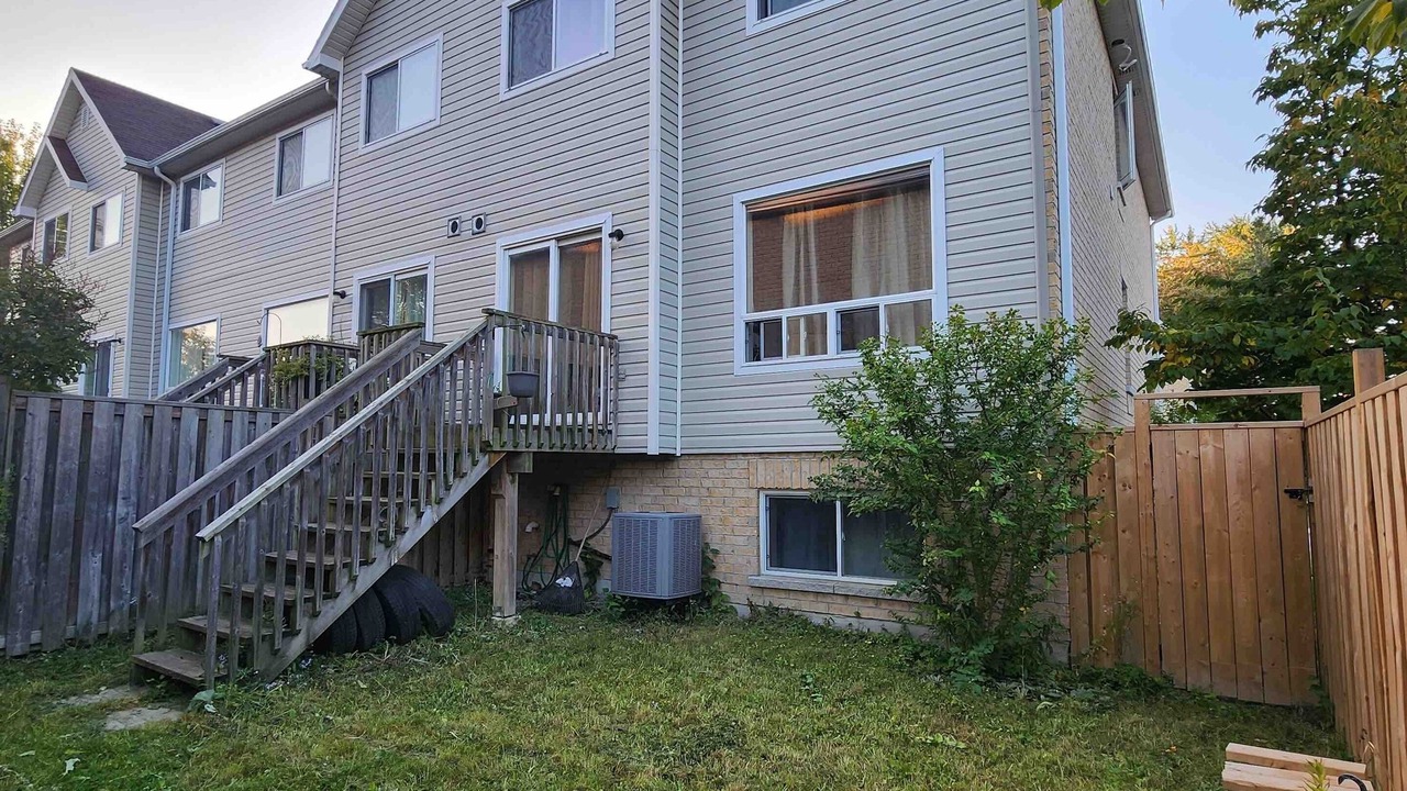 Photo of Outdoor in West Hill